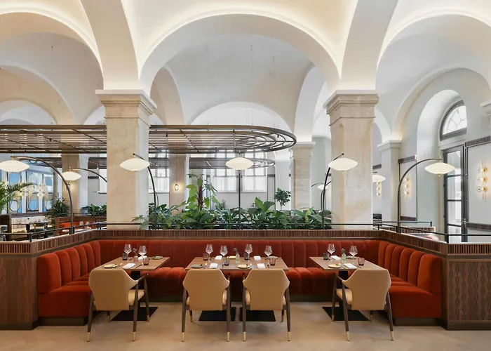Imperial Riding School, Autograph Collection Hotel 4*